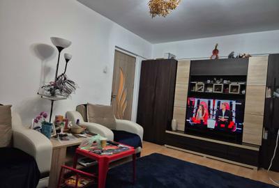 Apartament cu 3 camere decomandat în Dristor - 2
