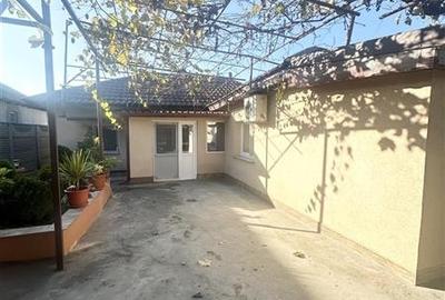 Casa Renovata si Mobilata Complet, amplasata pe un teren de 1300 mp, localitatea - 25