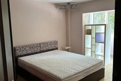 Apartament cu 3 camere decomandat în Girocului - 6