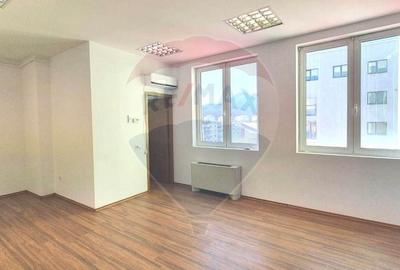 Birou de inchiriat in Brasov zona centrala in cladire de birouri - 1