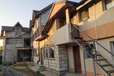 Casă cu 10 camere cu Teren 1500 Mp în Săcueni - 2