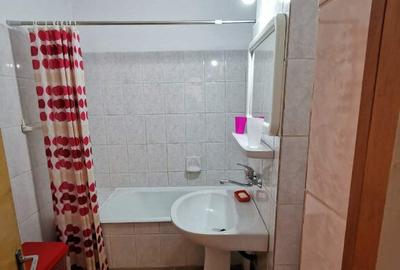 Apartament cu 1 camera decomandat zona CETATII - 1