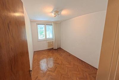Apartament cu 3 camere semidecomandat în Titan - 9