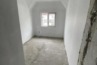 Apartament cu 3 camere în Dej - 1