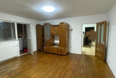 Apartament cu 2 camere semidecomandat, mobilat în Cetate - 2