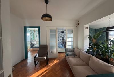 Apartament cu 3 camere semidecomandat în Cotroceni - 1