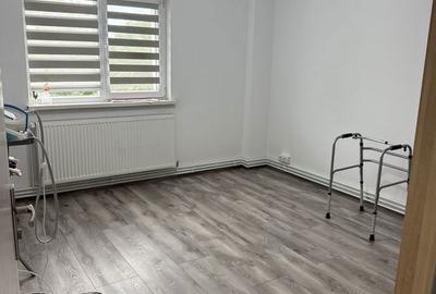 Apartament cu 3 camere decomandat în Popoveni - 1
