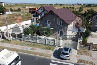 Vila Adjud/Vrancea/ Teren 728 mp