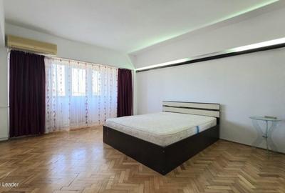 Libertatii - Regina Maria, 3 Camere Decomandat, Panorama - 2
