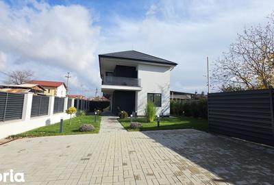 Casă cu 4 camere cu Canalizare în Mogoșoaia