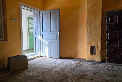 Casă cu 2 camere cu Teren 1585 Mp în Brănișca - 3