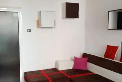 Garsonieră     zona Far mobilată utilată 23 mp - 1