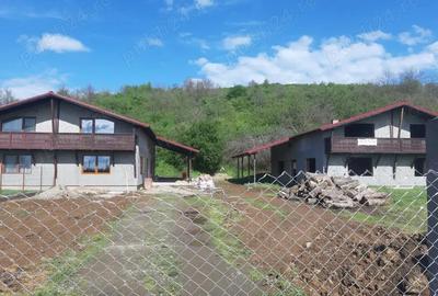 Casă cu 4 camere în Păuliș - 1