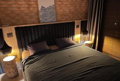 Apartament cu 3 camere semidecomandat, mobilat în Grădina Icoanei