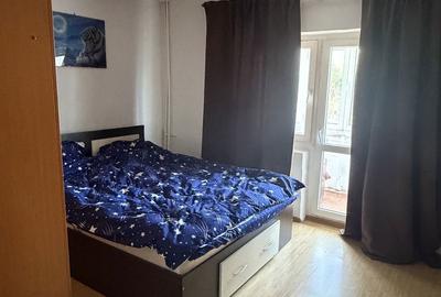 Apartament cu 2 camere decomandat în Văcăresti