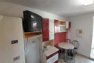 Apartament 4 camere,etajul 2,zona Petru Rares - 6