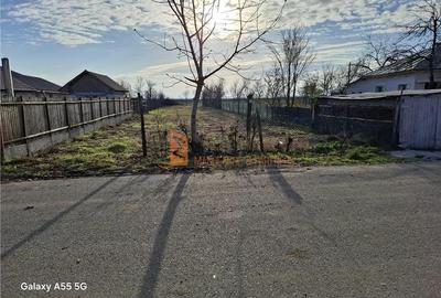 Teren agricol intravilan de 879 mp, în Potârnichești