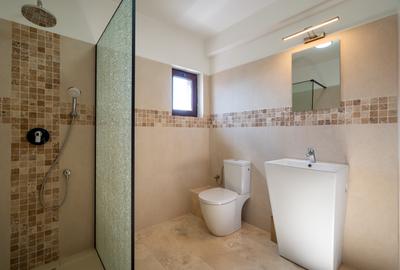 Casă individuală cu 7 camere cu Garaj în Brănești - 32