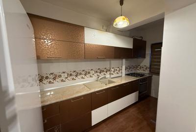 Apartament cu 3 camere decomandat în Central - 4