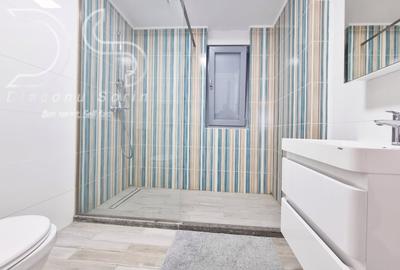 Apartament cu 2 bai si vedere la mare in primul rand la promenada - 9