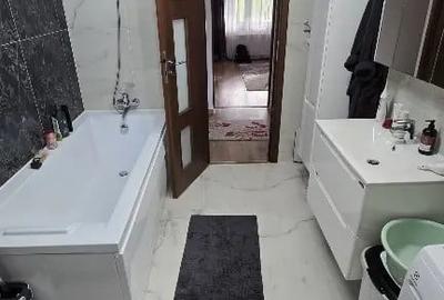 Casă cu 5 camere în Șura Mare - 16
