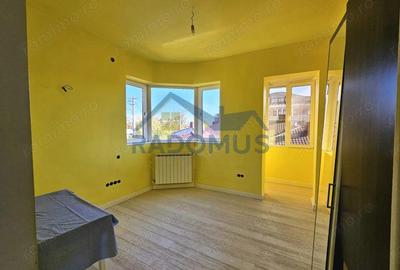 Apartament cu 4 camere semidecomandat în Central - 6