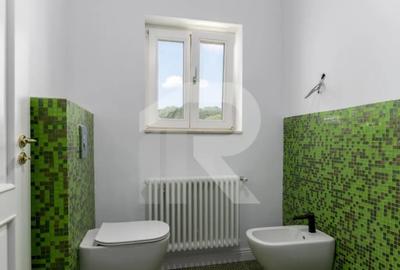 Casă cu 7 camere cu Piscina în Balotești - 2