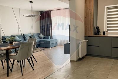 Apartament cu 2 camere decomandat în Central - 4