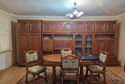 Apartament cu 4 camere decomandat în Traian - 6