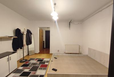 Garsoniera spa?ioasa Independentei aproape de Vivo Ma - 3