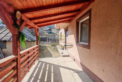 Casă individuală cu 2 camere cu Canalizare în Parava - 17