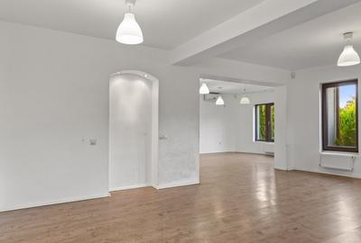 Vilă eleganta, spatioasa, suprafata utila 200 mp, teren 763 mp, Tărtășești - 21