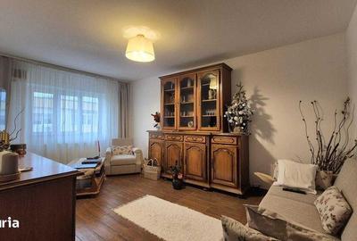 Apartament cu 3 camere decomandat în Rahova - 1