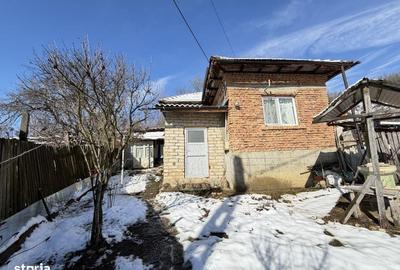 Casă cu 4 camere în Sămăila - 12