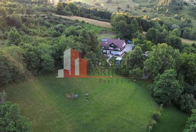 Vilă in Bran cu teren de 28.000 mp și priveliște spectaculoasa Vilă in Bran cu teren de 28.000 mp și priveliște spectaculoasa - 39