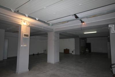 Casă individuală cu 12 camere cu Canalizare în 1 Mai - 5