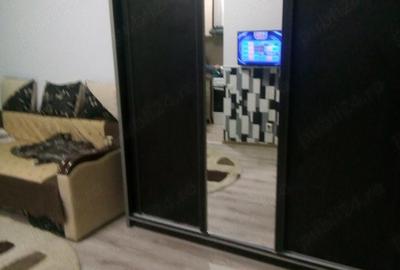 Garsonieră decomandată în Apărătorii Patriei - 2