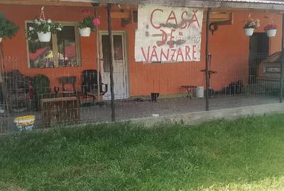 Casă cu 3 camere cu Teren 100 Mp în Central - 2