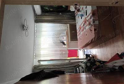 Vanzare apartament 3 camere - 1