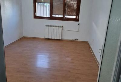 Garsonieră decomandată, mobilată în Țiglina 1 - 2