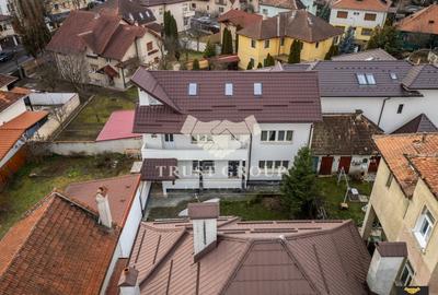 Casă individuală cu 5 camere cu Canalizare în Central - 1