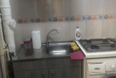 Titan, Trapezului - 3