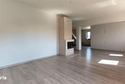 Casă cu 4 camere cu Teren 300 Mp în Central - 4