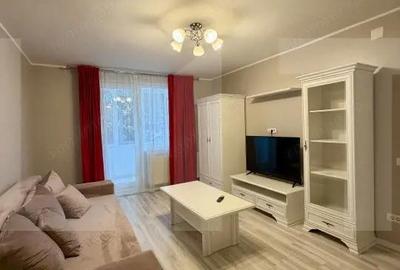 Apartament cu 3 camere decomandat în Central - 1