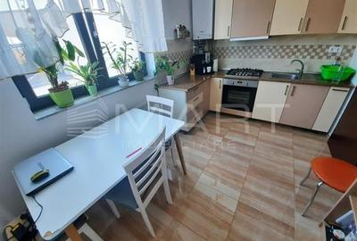 Apartament cu 3 camere decomandat în Central - 9