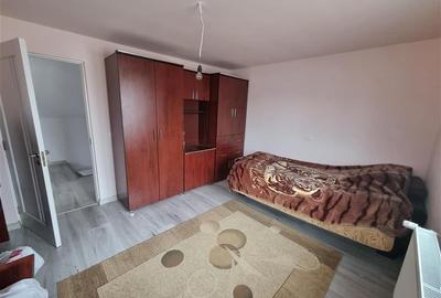 Casa independenta pe 2 nivele, 4 camere, 2 bai, debara cu 3 arii teren  in Sancr - 4