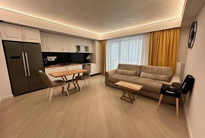 Apartament cu 3 camere semidecomandat în Pipera
