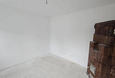 Casă cu 4 camere cu Teren 900 Mp în Central - 8