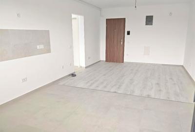 Apartament cu 2 camere decomandat în Tractorul - 4