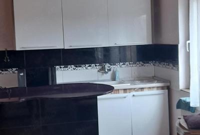 Apartament cu 3 camere decomandat în Drăgășani - 9